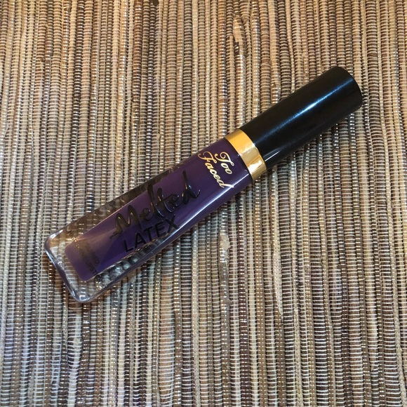 Too Faced Lip Color - Picture 1 of 4